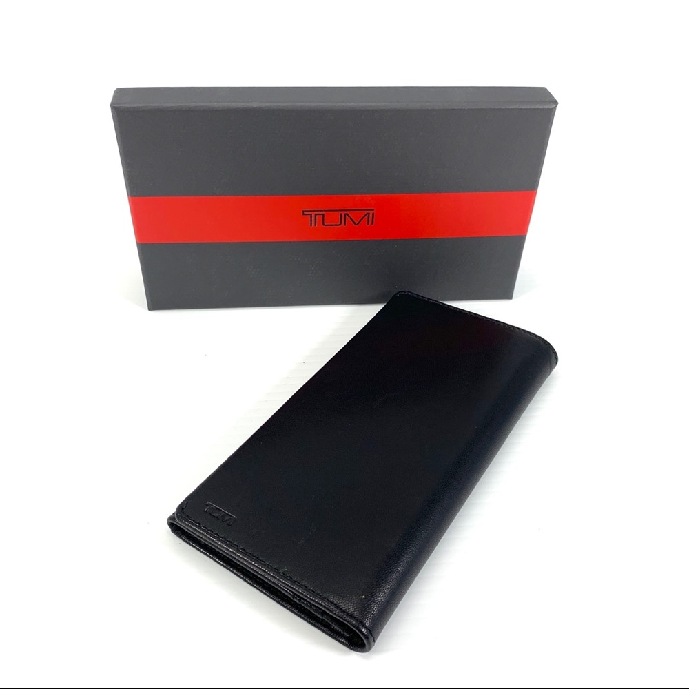 Tumi Chambers Black Leather Breast Pocket Wallet